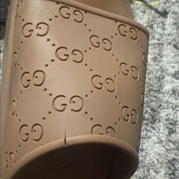 Gucci Rubber platform clogs Size 9 - Picture 8 of 15